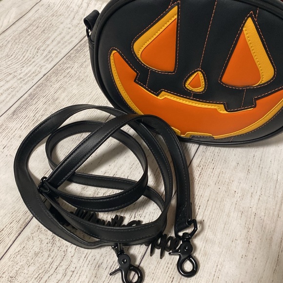 *Love Pain and Stitches Three Layer Candlelight Medium Pumpkin Crossbody Purse - Picture 9 of 9